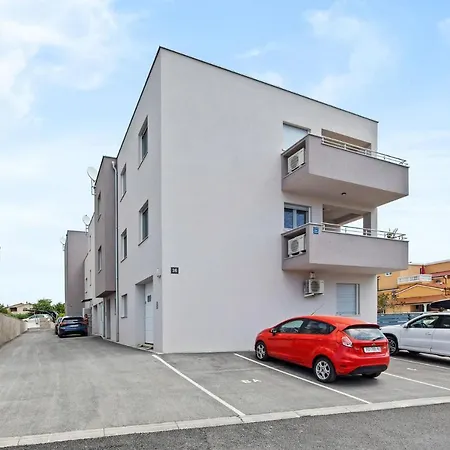 Apartment Leone *